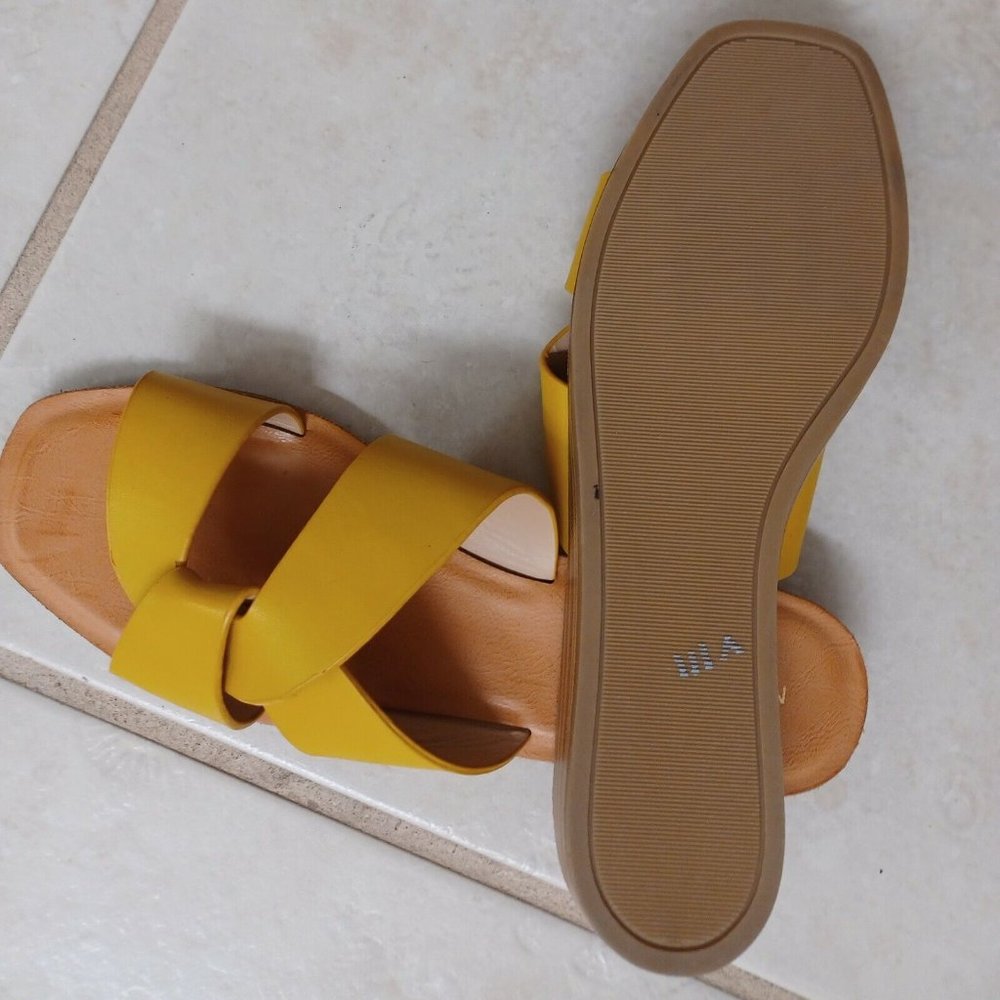 Messeca New York Sandals 9 New - Picture 3 of 3